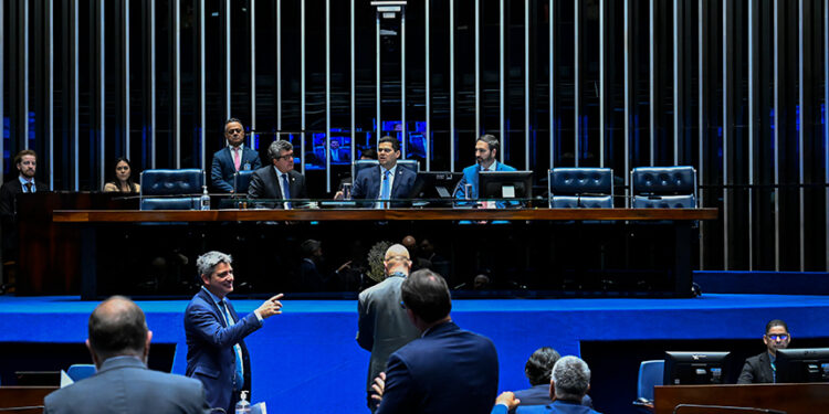 Senado aprova Wadih Damous para a Presidência da ANS — Senado Notícias