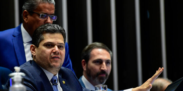 Davi comemora aprovação recorde de 24 indicações de autoridades — Senado Notícias