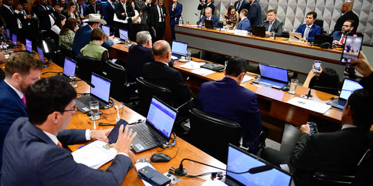 CPMI vota convocações de ex-ministros e ex-presidentes do INSS — Senado Notícias