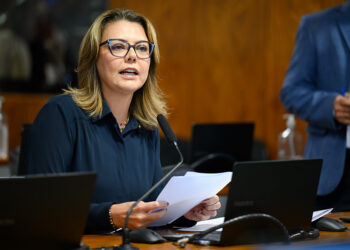 CMA aprova aumento da punição para maus-tratos a animais — Senado Notícias