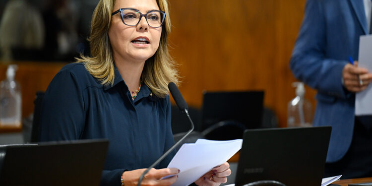 CMA aprova aumento da punição para maus-tratos a animais — Senado Notícias