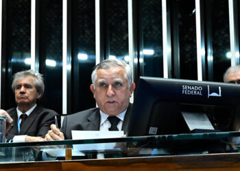 Sessão no Plenário destaca importância social e política da maçonaria — Senado Notícias