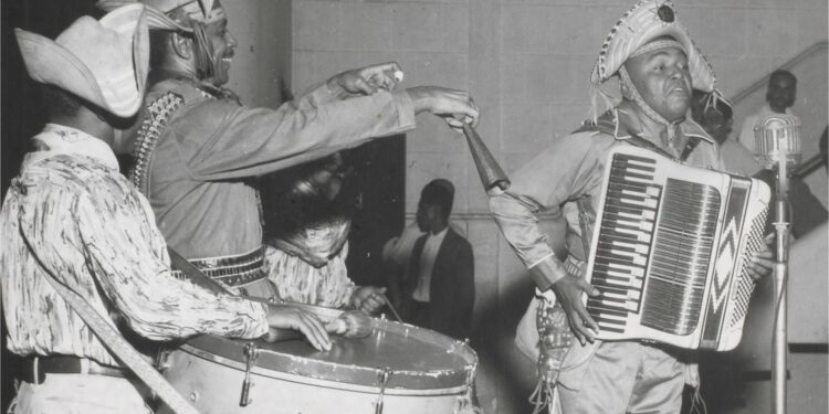 Estação República do Metrô de SP recebe exposição sobre Luiz Gonzaga