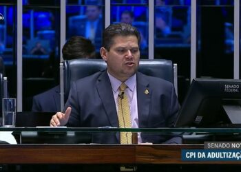 Davi anuncia criação da CPI da Adultização — Senado Notícias