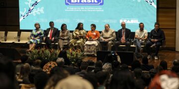 Governo lança programa de acolhimento a repatriados e deportados