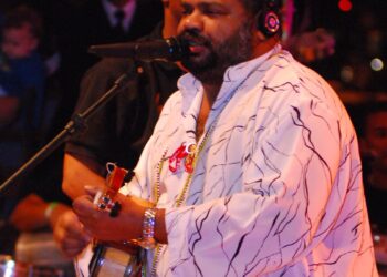 Sambistas e agremiações cariocas lamentam morte de Arlindo Cruz