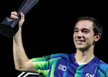 Hugo Calderano comemora titulo em Foz do Iguaçu, o 4º da temporada