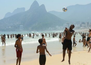 Onda de calor que atinge o Rio permanece até este sábado