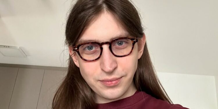 Câmara pode pautar projeto contra ‘adultização’ de crianças nas redes