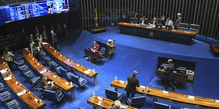 Transformação de cargos de juízes do TRT da 2ª Região vai à sanção — Senado Notícias