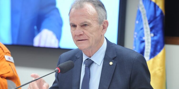 Comissão aprova projeto que proíbe construção do Minha Casa, Minha Vida em áreas de risco climático – Notícias