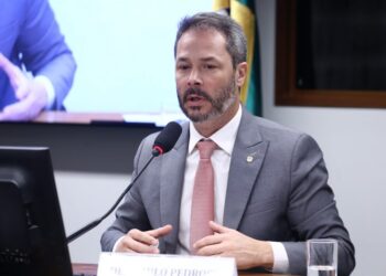 Comissão aprova projeto que assegura placas de trânsito e de endereços legíveis por todos – Notícias