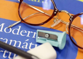 Oftalmologistas alertam para riscos de atendimento por “não médicos”