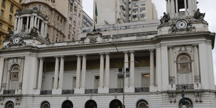 Câmara do Rio aprova projeto que cria a Zona Sudoeste da cidade