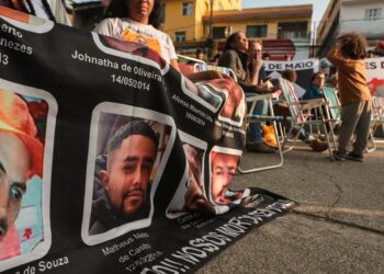 Familiares e movimentos fazem ato pelos dez anos da chacina de Osasco