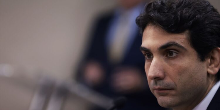 Taxa de juros deve ficar alta por período prolongado, diz Galípolo