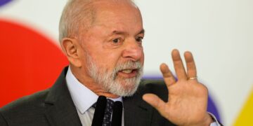Lula anuncia amanhã R$ 30 bilhões para empresas afetadas por tarifaço 