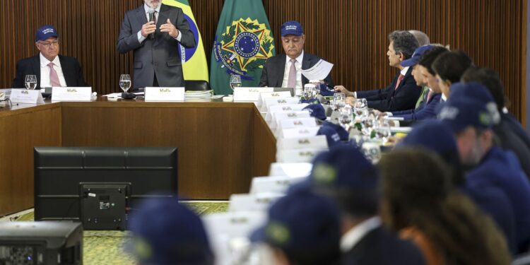 Lula reafirma soberania e diz que Brasil não aceitará ofensas