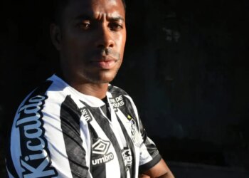 Maioria do STF mantém prisão do ex-jogador Robinho