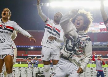 São Paulo bate Ferroviária e avança à semi do Brasileirão Feminino