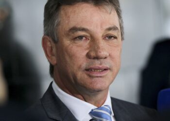 Relatora vota no TSE pela cassação do governador de Roraima