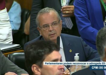 Marinho sugere checar informação sobre Eli Cohen antes de nova oitiva — Senado Notícias