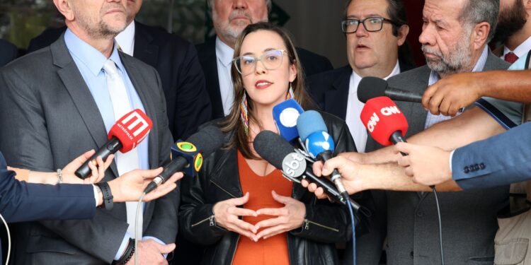 Presidenta do PSOL tem visto cancelado pelos Estados Unidos