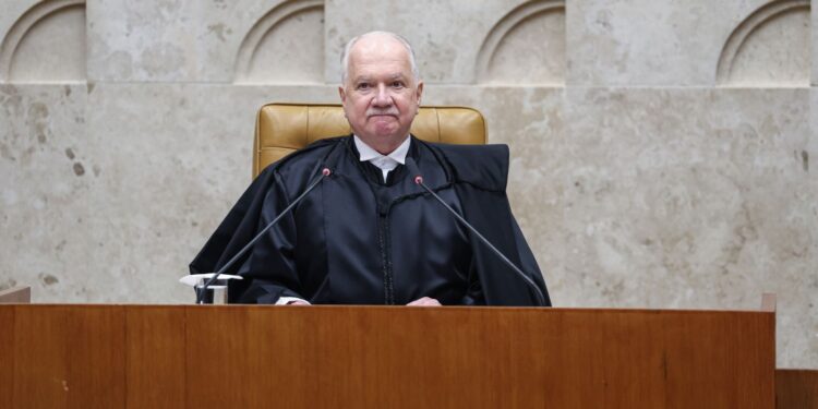 Fachin toma posse no cargo de presidente do STF