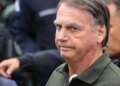 Bolsonaro teve pré-síncope, vômitos e queda de pressão, diz defesa