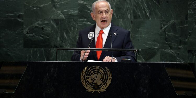 Delegações deixam cadeiras vazias durante discurso de Netanyahu na ONU
