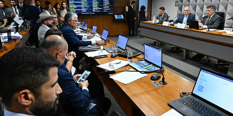 CPMI do INSS pede ao STF a prisão preventiva de 21 envolvidos em fraudes — Senado Notícias