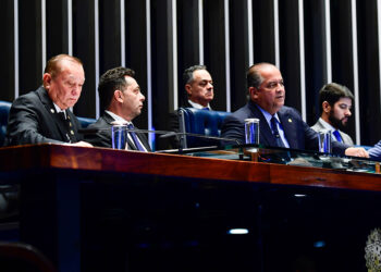 Programa Calha Norte transforma a vida de brasileiros, dizem debatedores — Senado Notícias