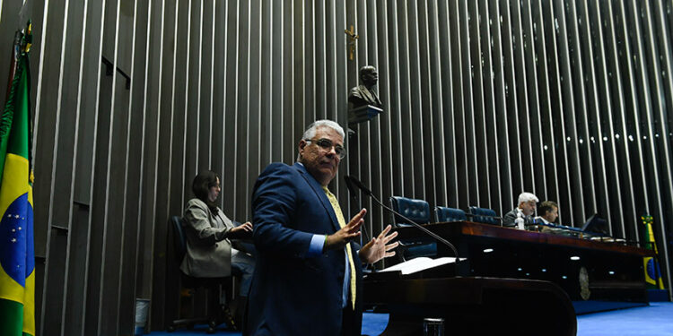 Senado aprova ações para vulneráveis dentro da política de prevenção ao suicídio — Senado Notícias