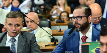 Senadores cobram acesso a visitas de investigados ao Senado — Senado Notícias