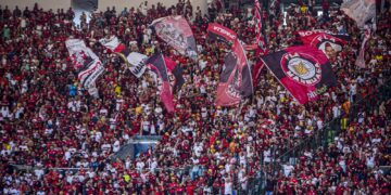 Flamengo reúne organizadas para debater violência contra as mulheres