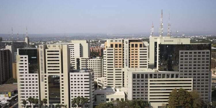 Turismo muda regras de check-in e check-out de hospedagens