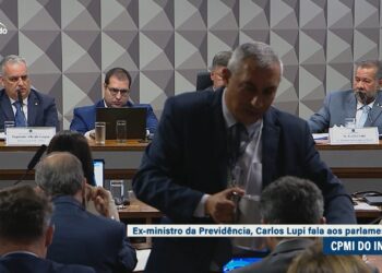 Carlos Lupi diz à CPMI que INSS só percebeu tamanho da fraude após ação da PF — Senado Notícias