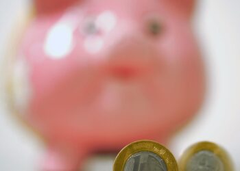 Poupança tem retirada líquida de R$ 7,6 bilhões em agosto