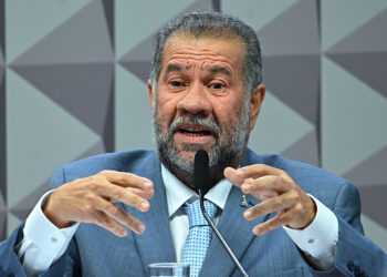 À CPMI, Carlos Lupi nega envolvimento em fraudes no INSS — Senado Notícias