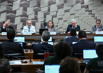 Debate demonstra resistência a Exame de Proficiência em Medicina — Senado Notícias