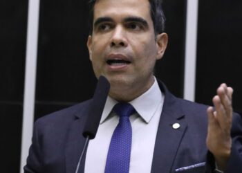 Deputado alvo da PF diz que destinou recursos para cesta básica 
