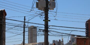 Furto de energia no país gerou custo de R$ 10,3 bilhões em 2024