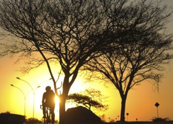 Alerta vermelho: baixa umidade do ar atinge três estados e o DF