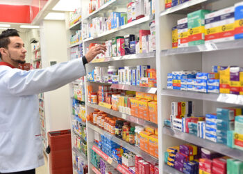 CAS vota projeto que libera venda de remédio em supermercados — Senado Notícias