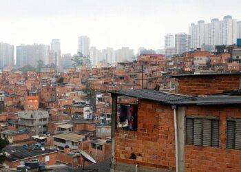 Moradores de Paraisópolis recebem endereço digital