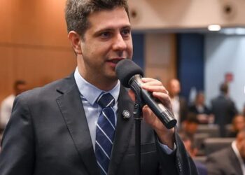 Picciani reassume vaga na Alerj e substitui deputado TH Joias