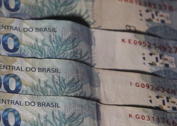 Receita paga hoje quinto lote de restituição do Imposto de Renda 2025