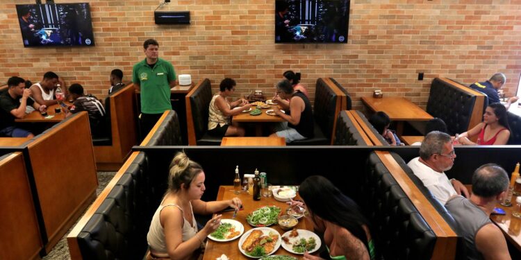 Setor de alimentação fora do lar mostra recuperação