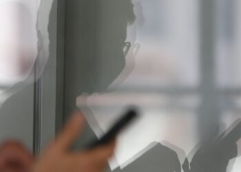 Compradores de celular com restrição criminal são notificados em SP