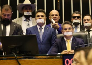 Conselho de Ética abre processo contra deputados envolvidos em motim